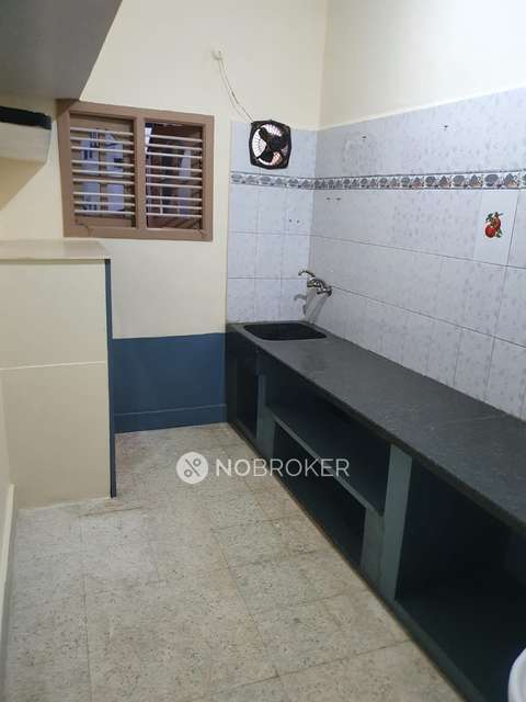 2 BHK House for Rent  In Kumaraswamy Layout  