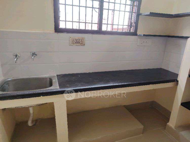 2 BHK Flat In Padmini Flats Semi Furnished for Rent  In Kumarappa Street