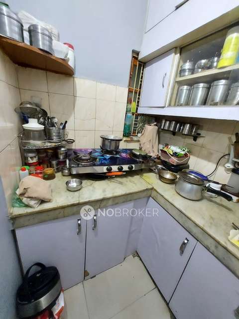 2 BHK Flat In Dda Flats For Sale  In Pitampura