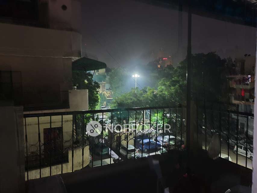 2 BHK Flat In Dda Flats For Sale  In Pitampura