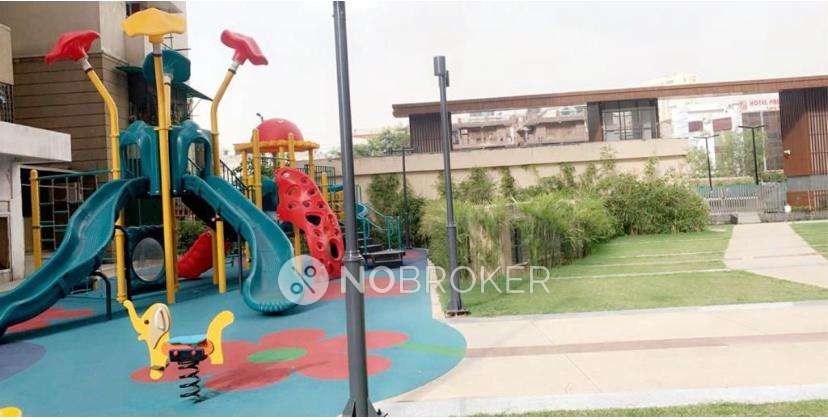 2 BHK Flat In Express Greens For Sale  In Vaishali
