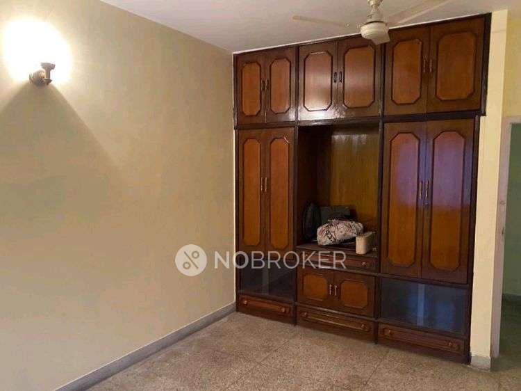 3 BHK Flat In Gul Bahar Apartments for Rent  In Kumara Park