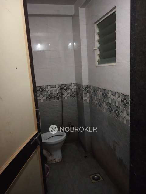 2 BHK Flat In 7 Hills Tower For Sale  In Manjri Bk