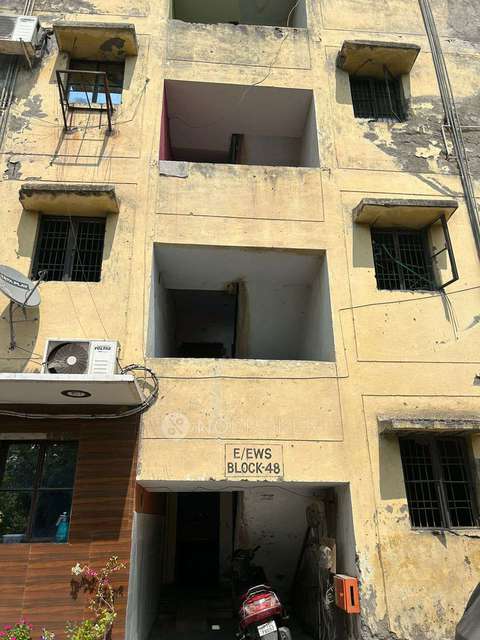 1 RK Flat In Madhuban Bapudham For Sale  In Sadarpur