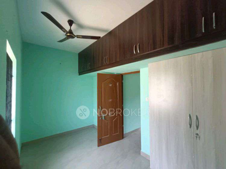 Independent House Karapakkam Rent WITHOUT BROKERAGE Semifurnished 2