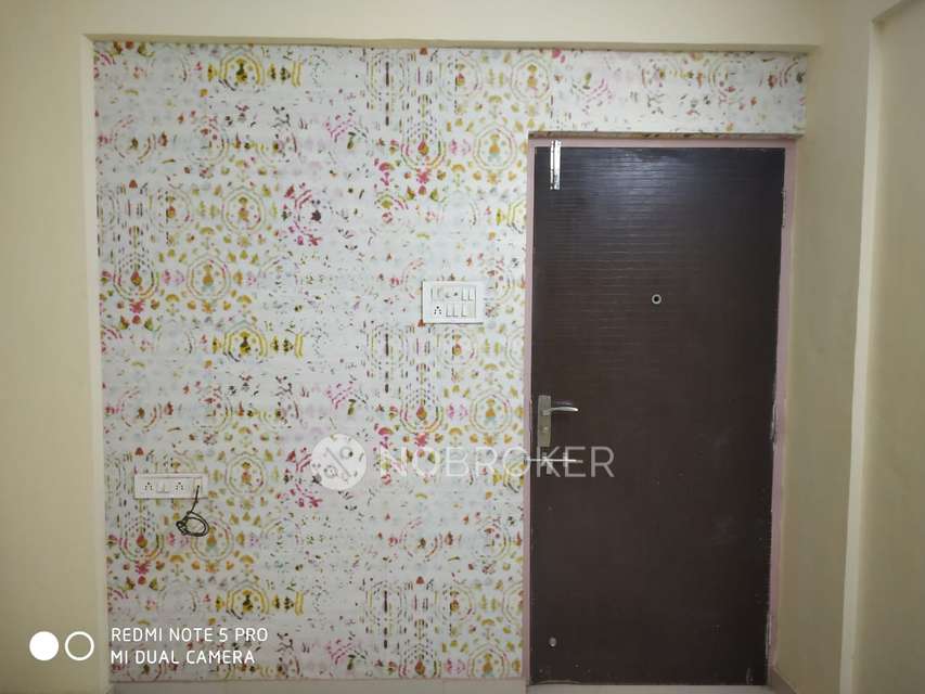 1 BHK Flat In Raj Towar  For Sale  In Ulhasnagar