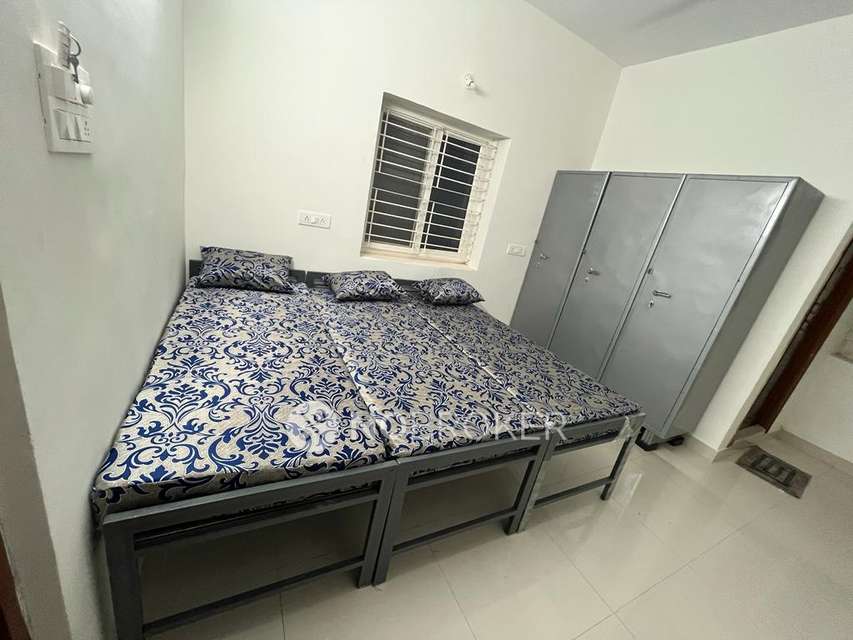 PG for Boys in  Gowlidoddy 