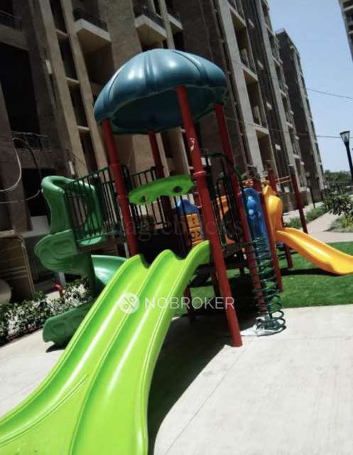 1 BHK Flat In Mohan Nano Estates For Sale  In Navare Park Rd