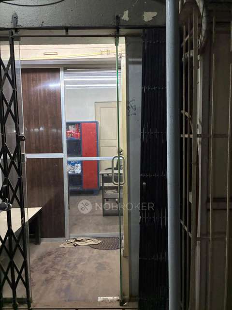 Shop in Dahisar East, Mumbai for Rent 