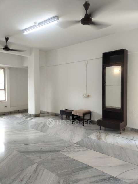2 BHK Flat In Sorabji Apartment, Vile Parle West For Sale  In Vile Parle West