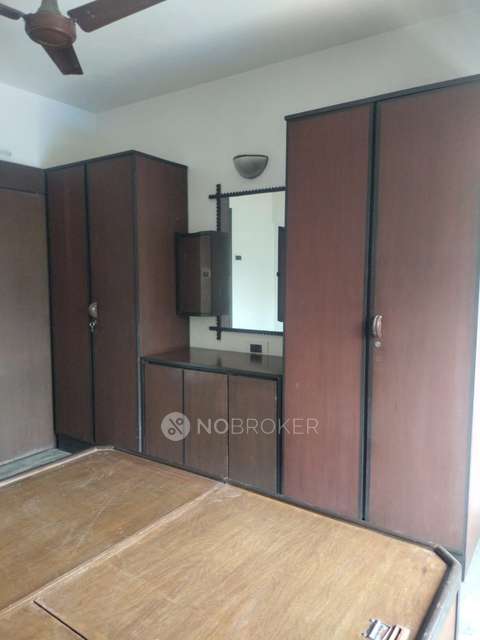 2 BHK Flat In Sorabji Apartment, Vile Parle West For Sale  In Vile Parle West