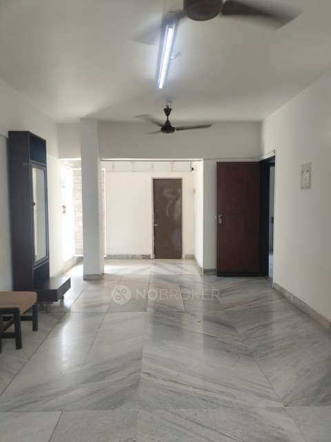 2 BHK Flat In Sorabji Apartment, Vile Parle West For Sale  In Vile Parle West