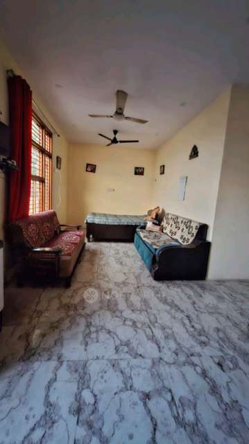 2 BHK Flat In Standalone Building  For Sale  In Shastri Nagar