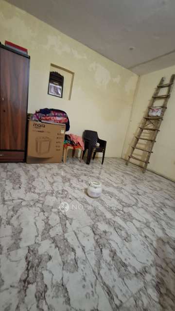 2 BHK Flat In Standalone Building  For Sale  In Shastri Nagar