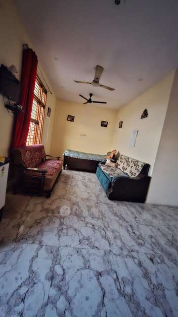 2 BHK Flat In Standalone Building  For Sale  In Shastri Nagar