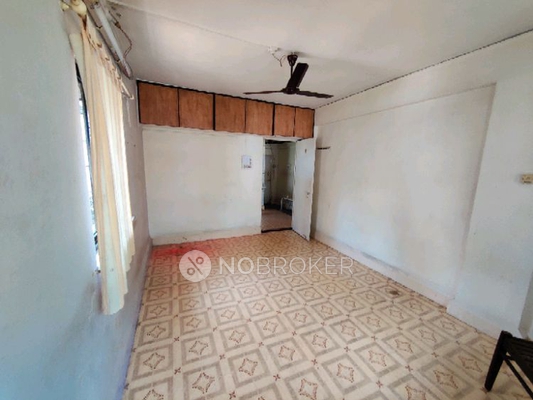 2 BHK Flat In Mahatma Phule Housing Society for Rent  In Vakil Nagar, Erandwane
