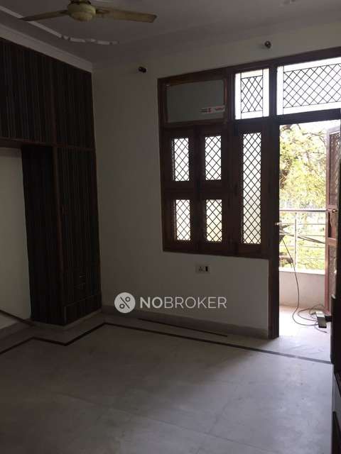 3 BHK Flat In Ashiyana Apartments For Sale  In Rohini