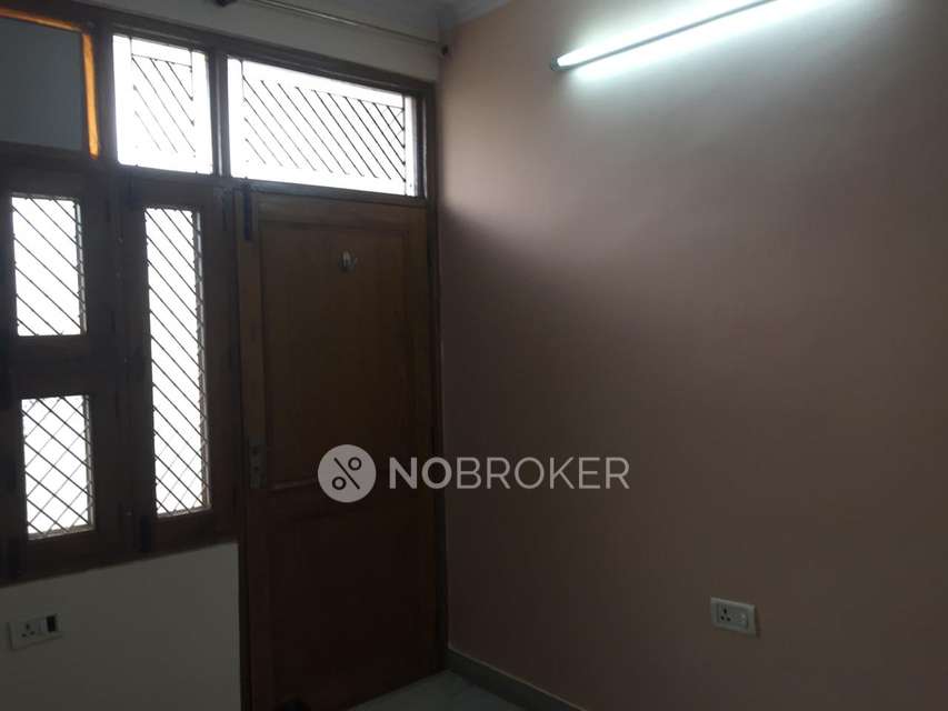 3 BHK Flat In Ashiyana Apartments For Sale  In Rohini