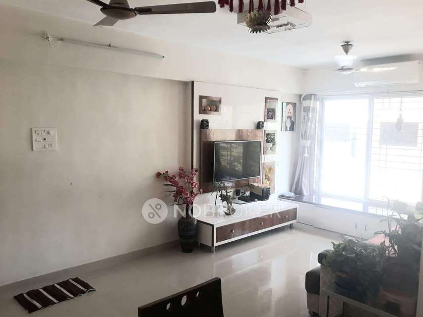 2 BHK Flat In Shivgiri Chs For Sale  In Mulund West