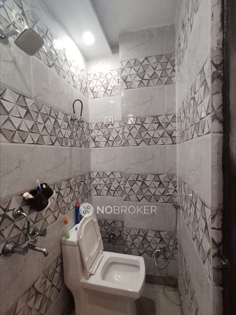 2 BHK Flat In New Krishna Apartment For Sale  In Uttam Nagar