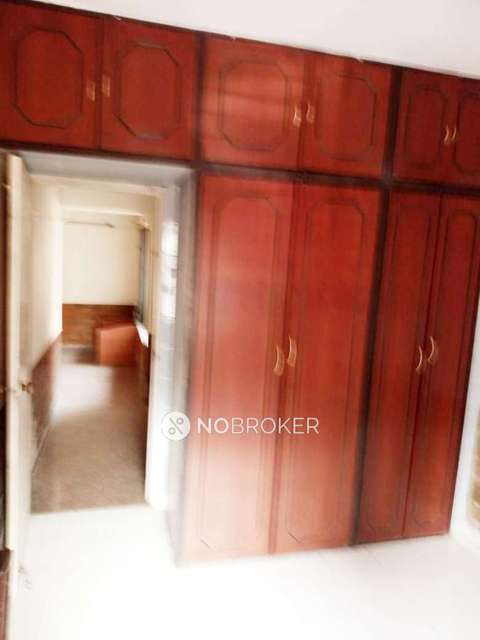 1 BHK Flat In Ami Darshan Society, Haji Bapu Road, Malad East, Mumbai for Rent  In Malad East
