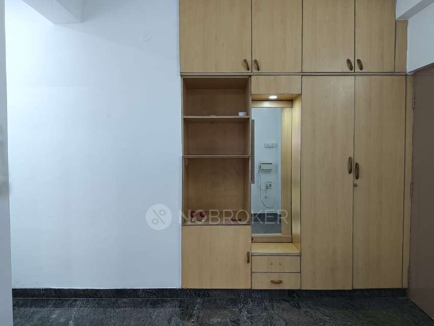 2 BHK Flat In Spl Subh Vihar , T.nagar For Sale  In Bazullah Rd