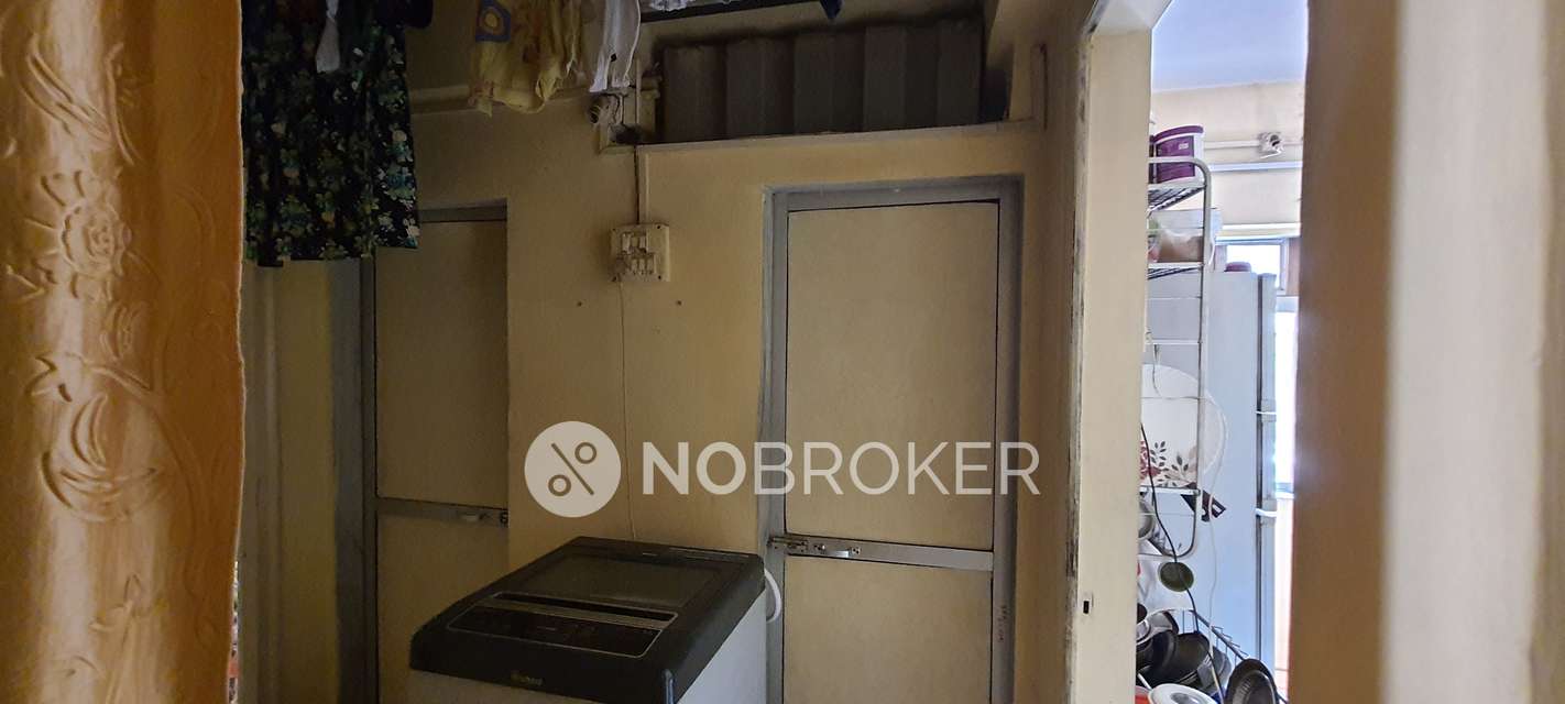1 BHK Flat In Maplawadi Residents C.h.s  For Sale  In Mahim