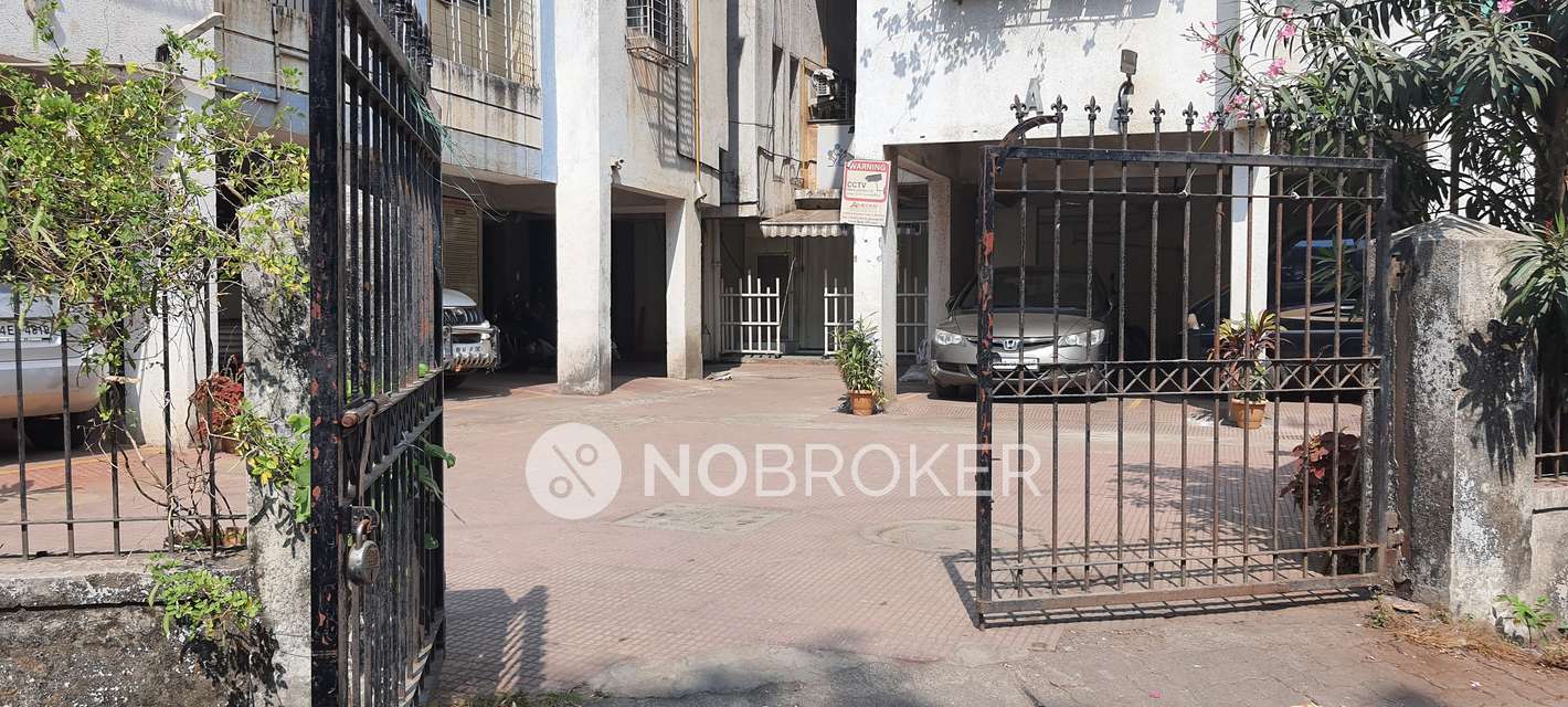 1 BHK Flat In Maplawadi Residents C.h.s  For Sale  In Mahim