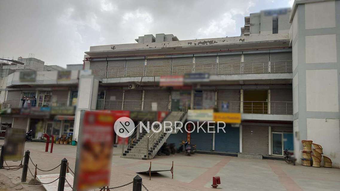 Shop in Sector 104, Gurgaon for sale 