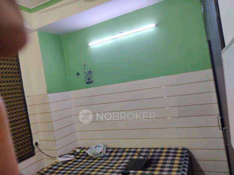 2 BHK Flat In Sunerai Resdiency for Rent  In J89r+vpw, Shivaji Rd, New Ajanta Park, Shiv Park, Gharoli Extension, Sector 62a, Noida, Delhi 110096, India