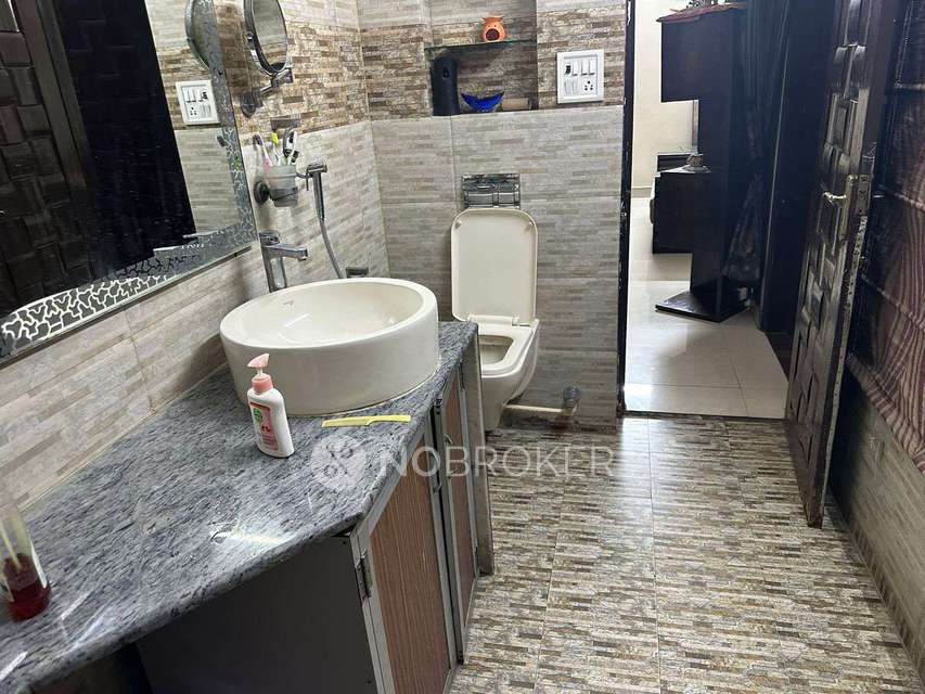 3 BHK Flat In D 23 Rajouri Garden For Sale  In Block D, Rajouri Garden