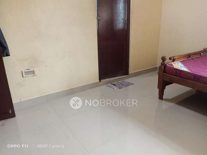 2 BHK Flat In Sarvajith Royal Shelters, Gerugambakkam for Rent  In Gerugambakkam