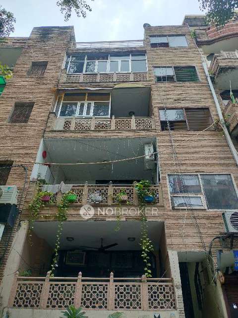 3 BHK Flat In Apartment  For Sale  In Lajpat Nagar