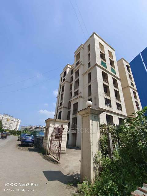 1 BHK Flat In Heramb Society For Sale  In Thane West 