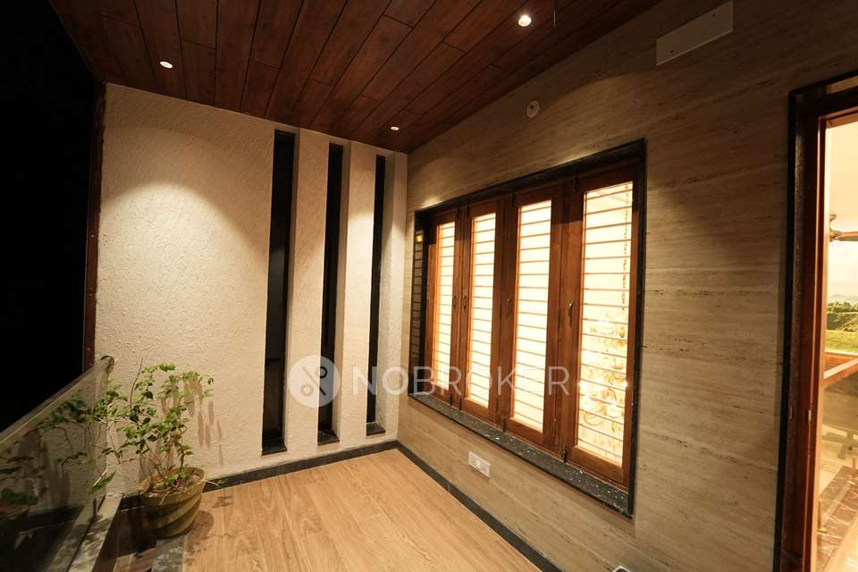 4+ BHK Flat For Sale  In Chandapura