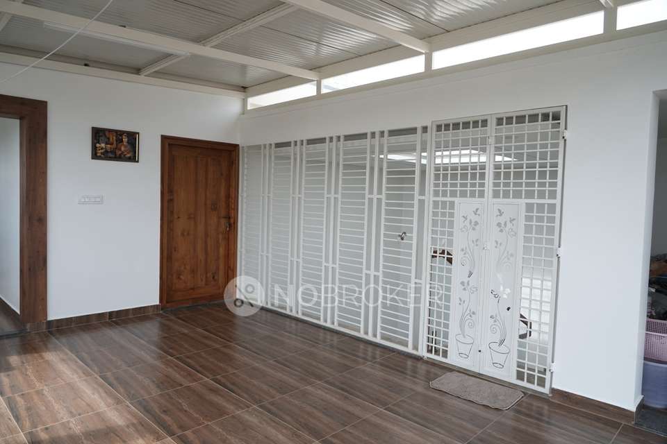 4+ BHK Flat For Sale  In Chandapura