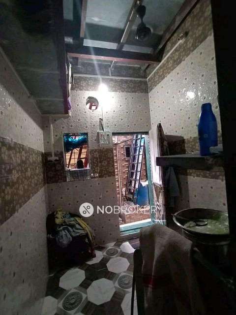 1 RK Flat For Sale  In Mankhurd