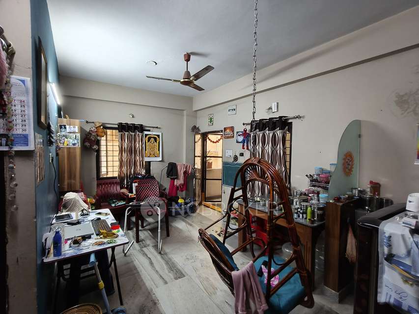 2 BHK Flat In Sj Nilayam For Sale  In Manikonda 