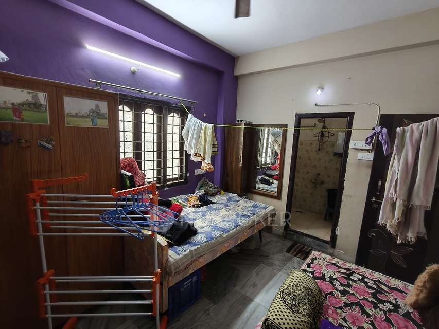 2 BHK Flat In Sj Nilayam For Sale  In Manikonda 