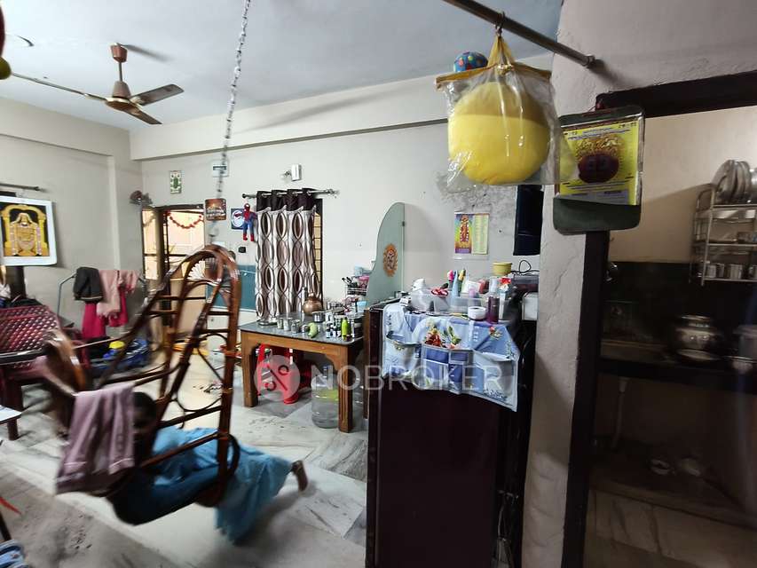 2 BHK Flat In Sj Nilayam For Sale  In Manikonda 