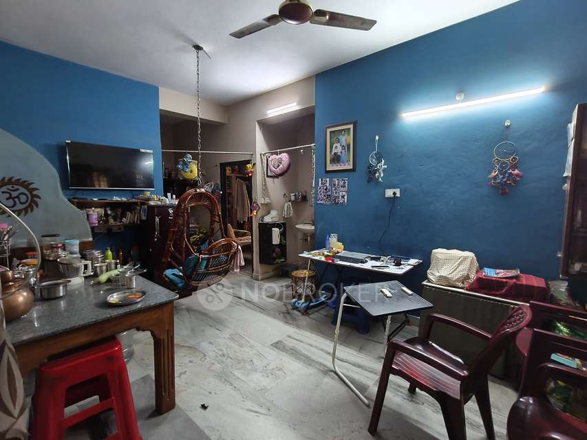 2 BHK Flat In Sj Nilayam For Sale  In Manikonda 