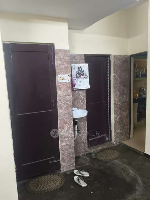 1 BHK Flat In Dda Flat Lig , Rohini Sector 16,de For Sale  In Sector 16