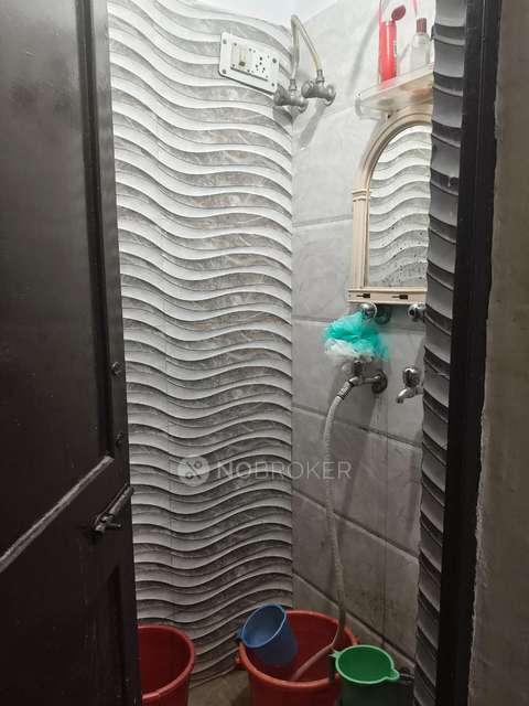 1 BHK Flat In Dda Flat Lig , Rohini Sector 16,de For Sale  In Sector 16