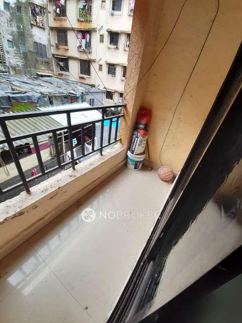 1 BHK Flat In Samarth Krupa Apartment For Sale  In Kamala Arcade