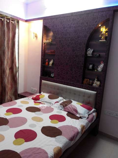 2 BHK Flat In Blueberry Chs Ltd, Malad West For Sale  In Jankalyan Nagar