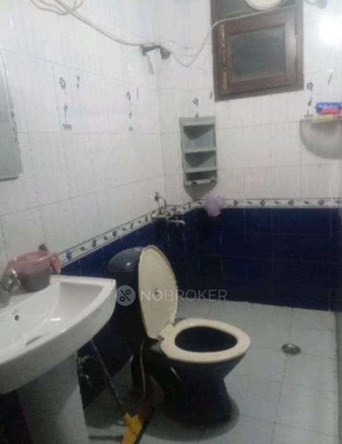 PG for Girls in Lajpat Nagar