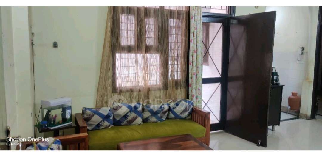 2 BHK Flat In Green Street Resident Welfare Association for Rent  In Gyan Khand 1