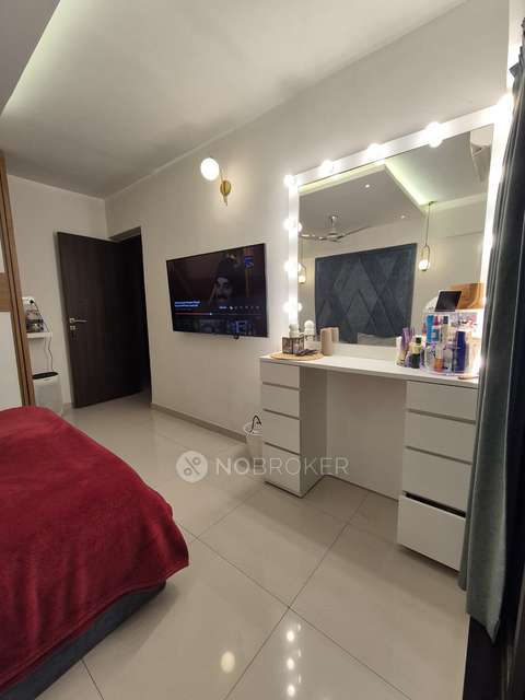 3 BHK Flat In Runwal Symphony For Sale  In Santacruz East