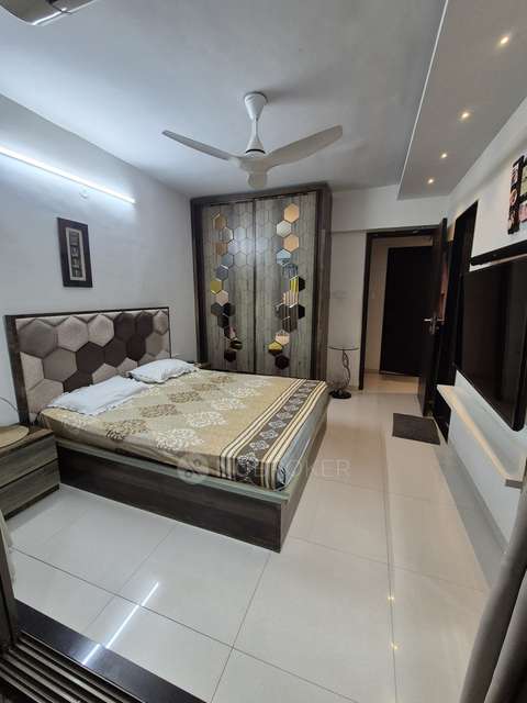 3 BHK Flat In Runwal Symphony For Sale  In Santacruz East