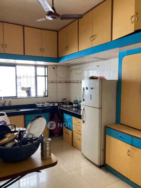 Single Room for Female In 2 BHK  In Jedhe Chembhers  In Guruwar Peth